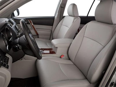 2012 Toyota Highlander FWD 4dr V6 (Natl)