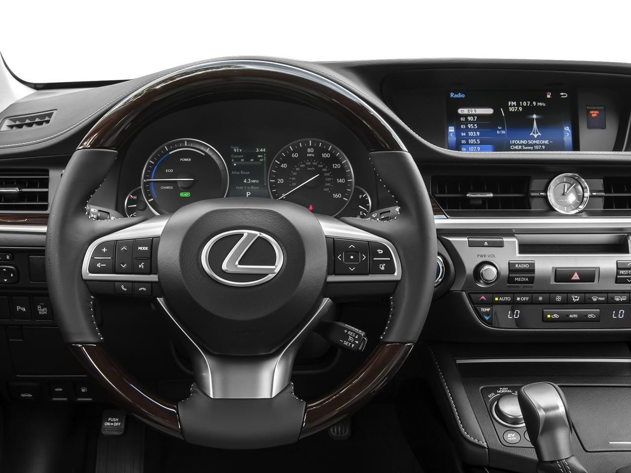 2017 Lexus ES 300h FWD