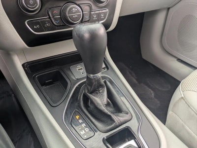 2019 Jeep Cherokee Limited FWD