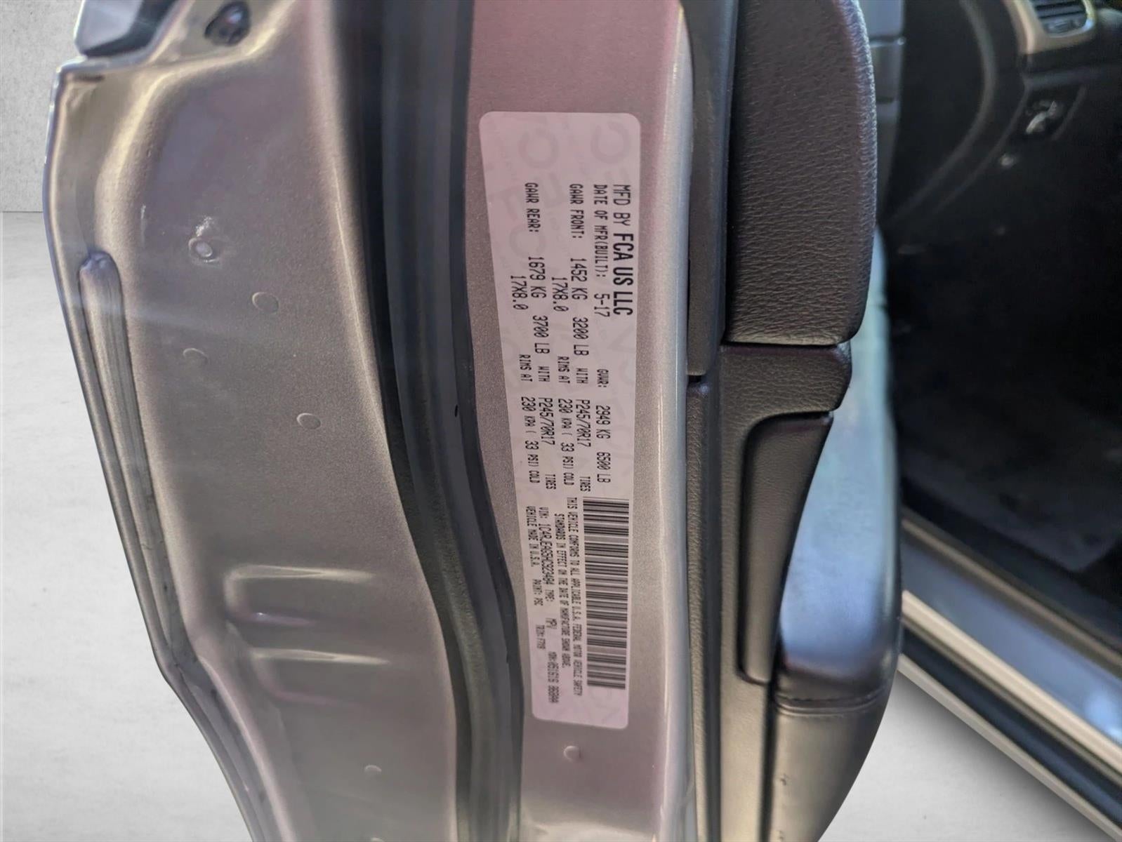 2017 Jeep Grand Cherokee Laredo 4x2