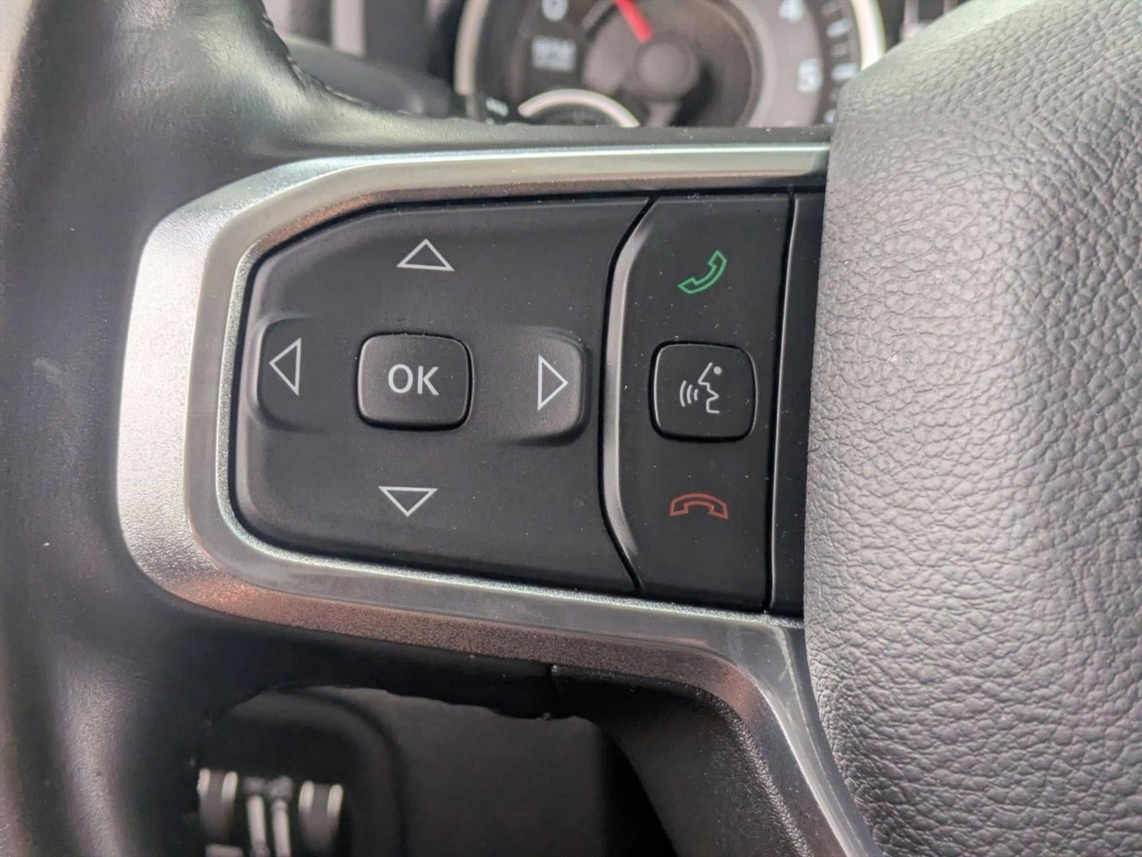 2022 RAM 1500 Laramie 4x4 Crew Cab 5'7" Box