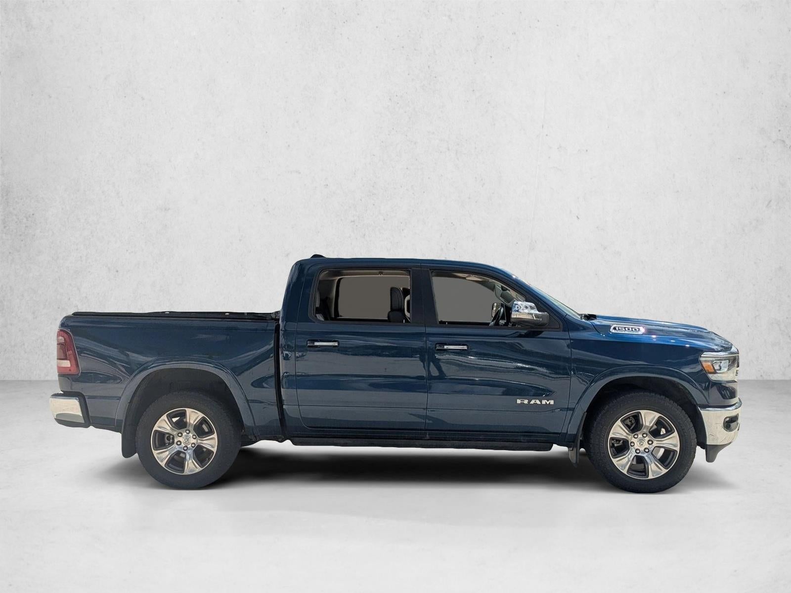 2022 RAM 1500 Laramie 4x4 Crew Cab 5'7" Box