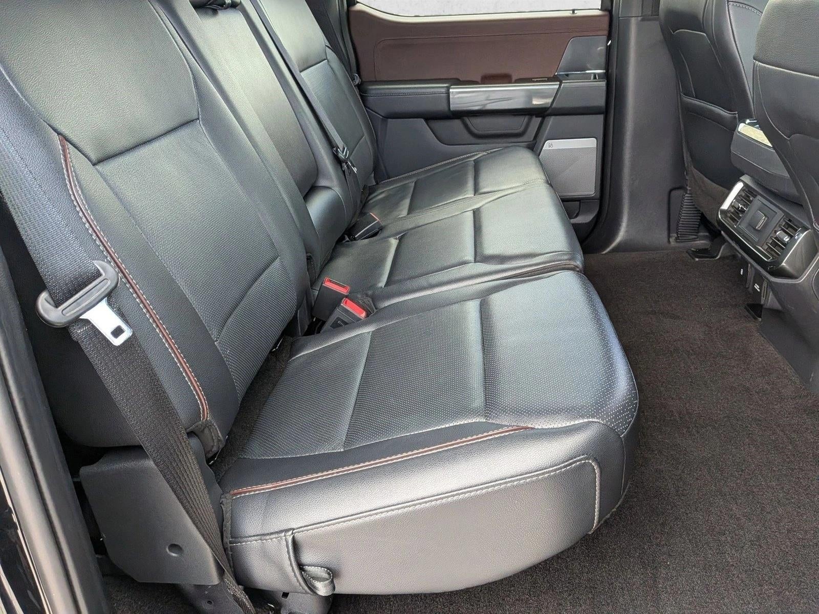 2022 Ford F-150 LARIAT 4WD SuperCrew 5.5' Box