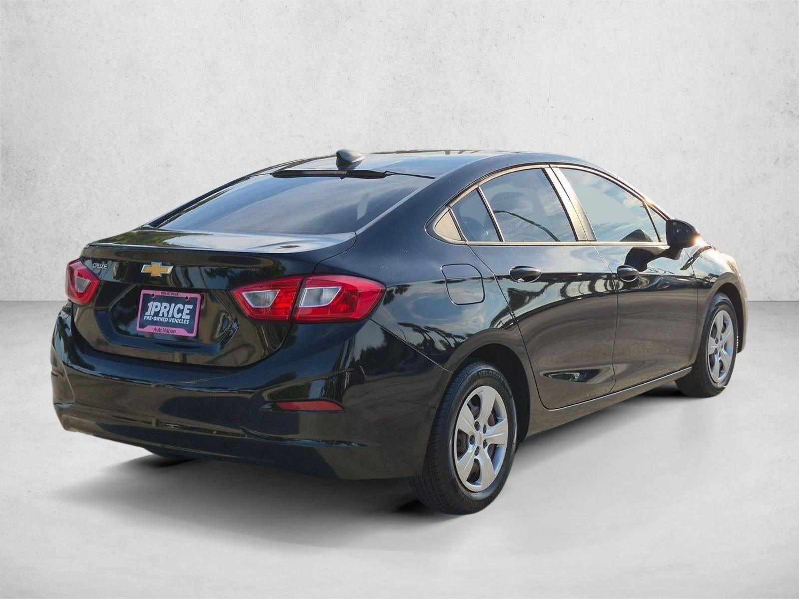 2018 Chevrolet Cruze Sedan LS (Automatic)