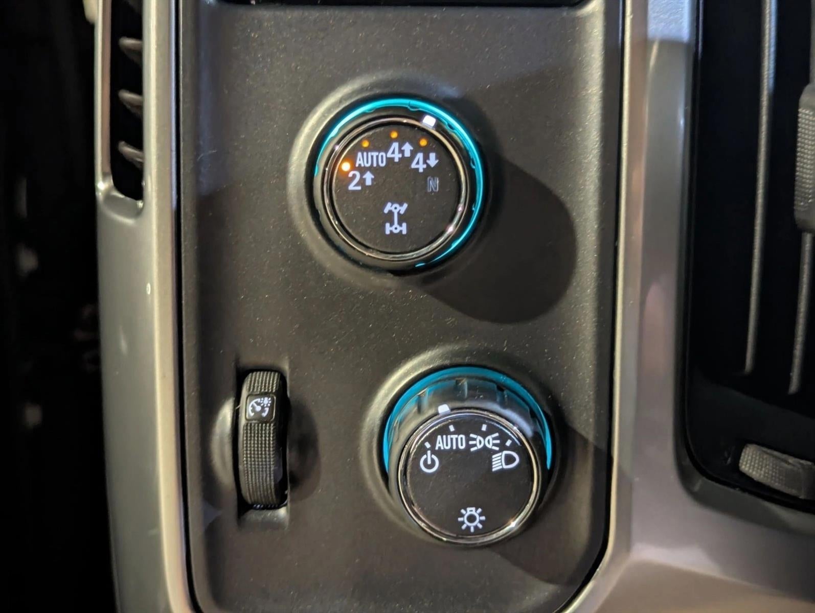 2018 Chevrolet Silverado 1500 Double Cab Standard Box 4-Wheel Drive LT