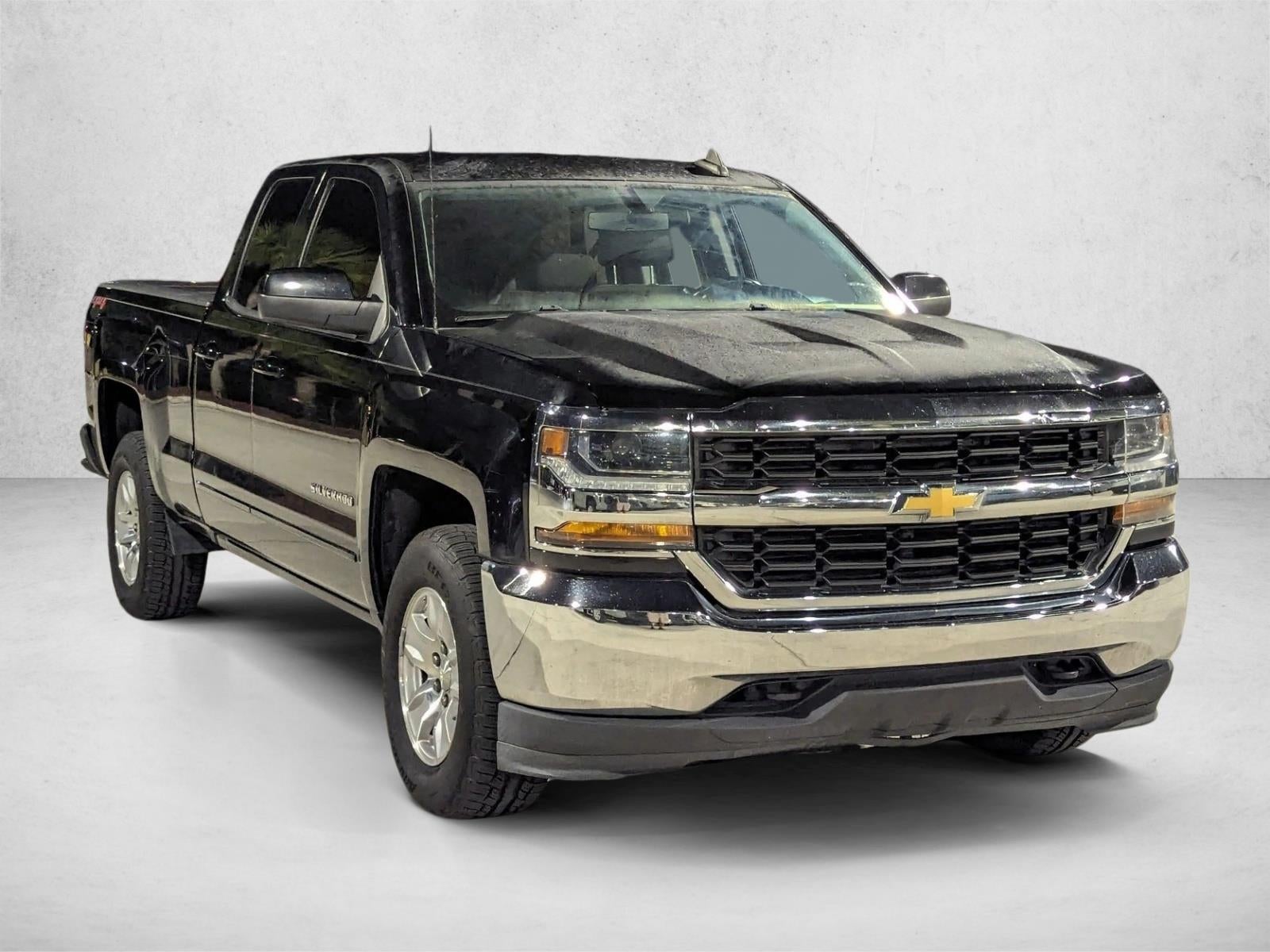 2018 Chevrolet Silverado 1500 Double Cab Standard Box 4-Wheel Drive LT