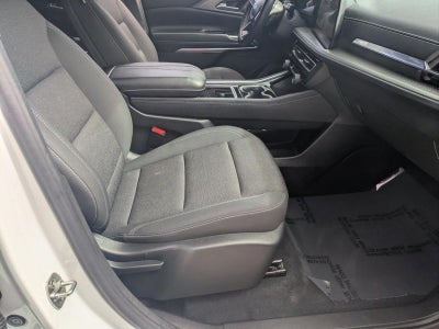 2024 Chevrolet Traverse LS w/1LS