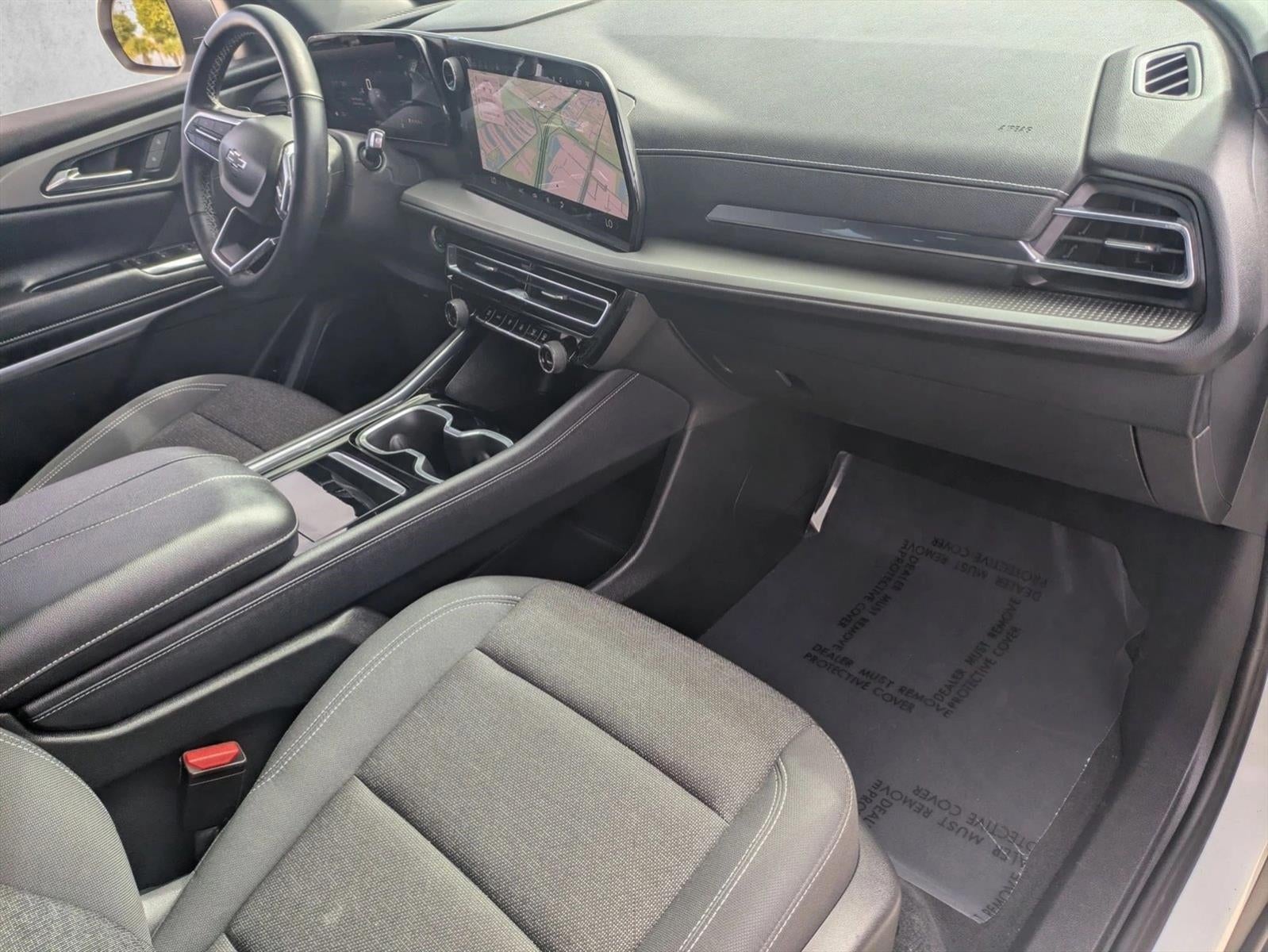 2024 Chevrolet Traverse LS w/1LS