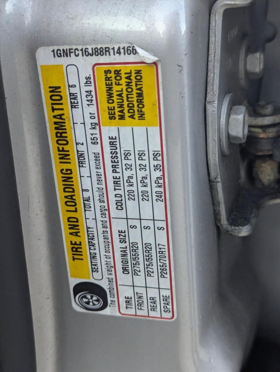 2008 Chevrolet Suburban 2WD 4dr 1500 LT w/1LT