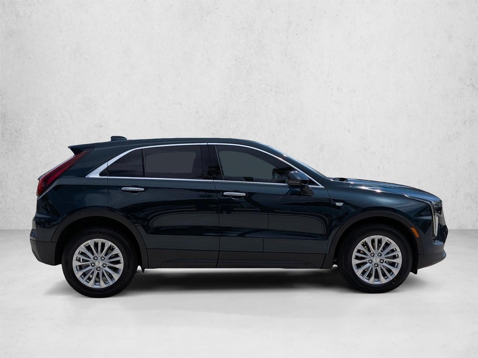 2024 Cadillac XT4 FWD 4dr Luxury