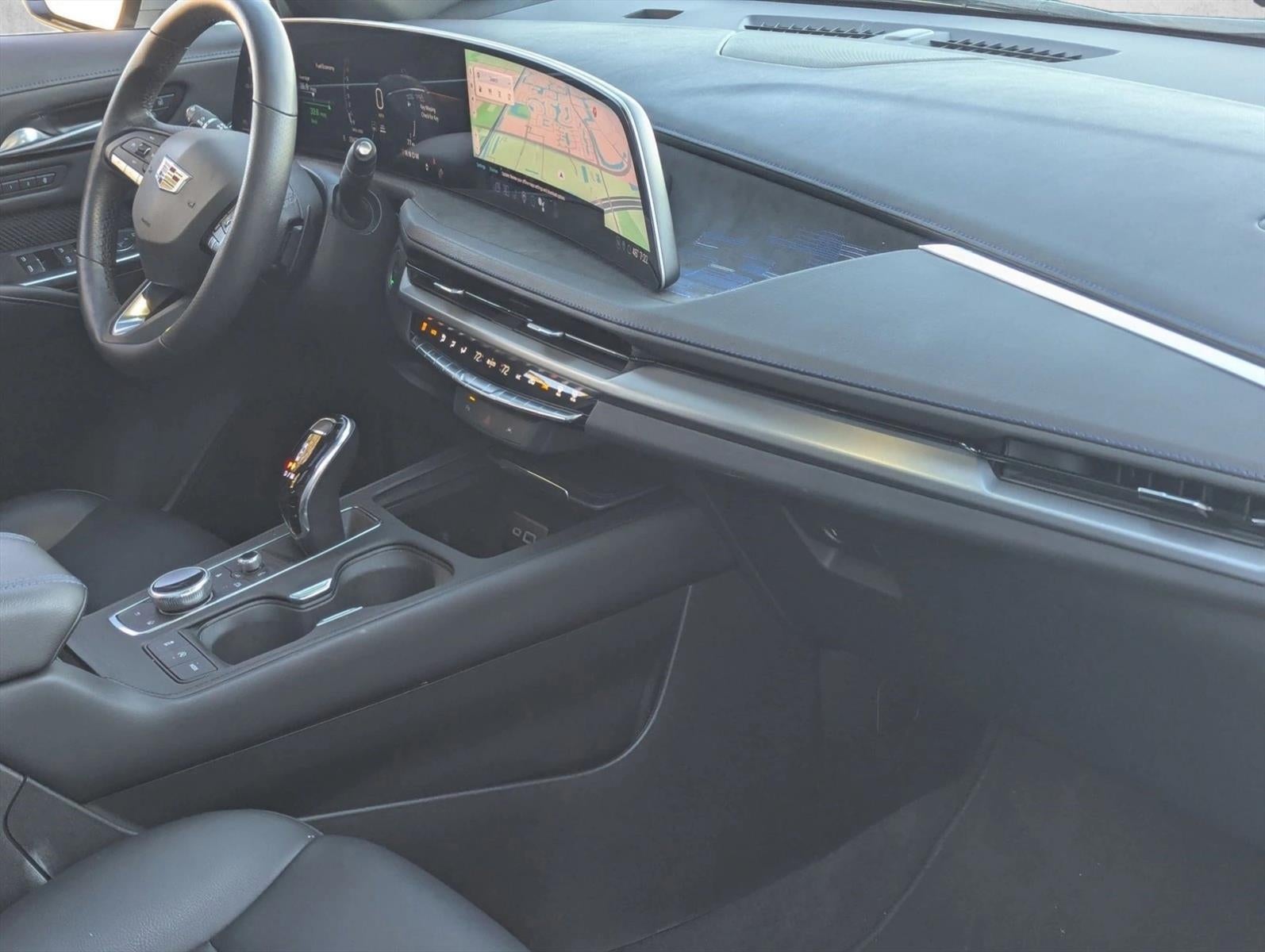 2024 Cadillac XT4 FWD 4dr Sport