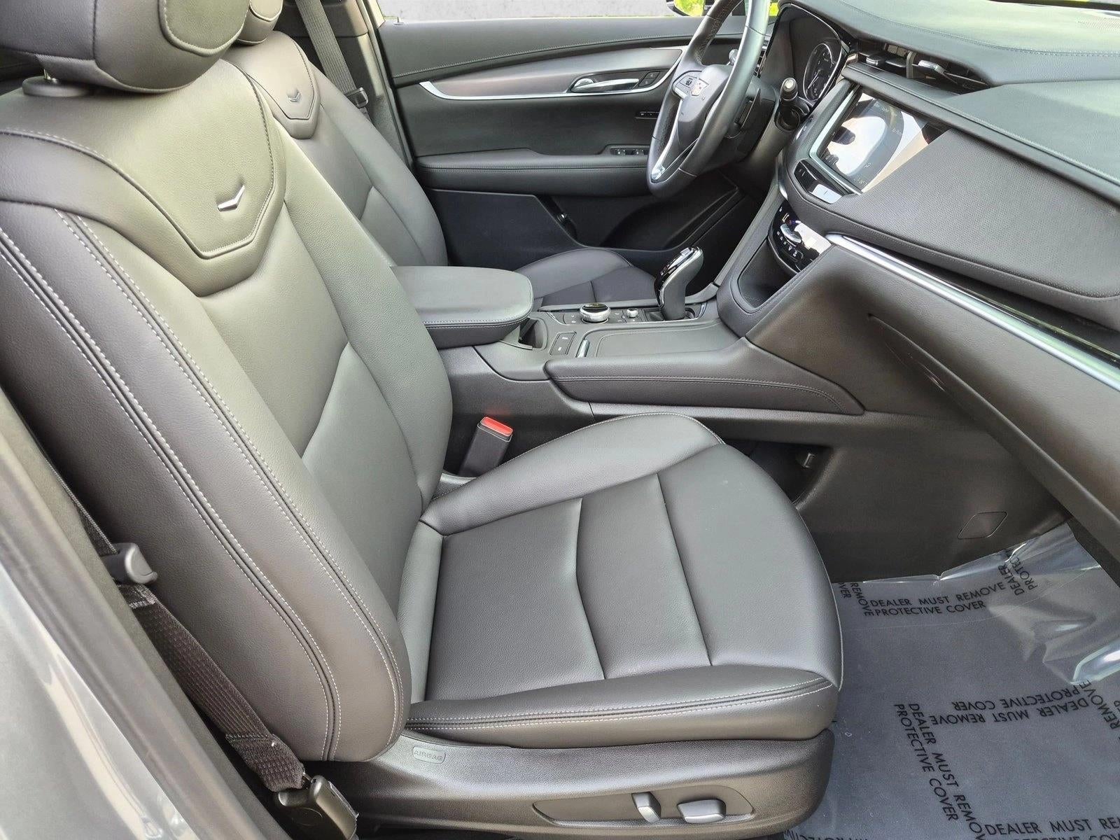 2025 Cadillac XT6 FWD 4dr Luxury