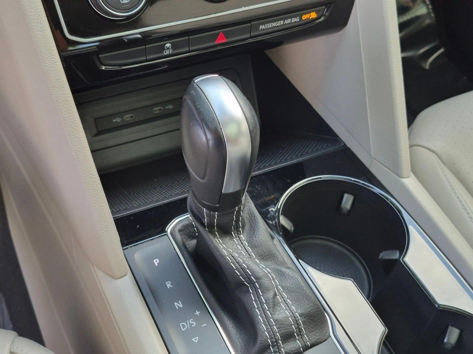 2022 Volkswagen Atlas 3.6L V6 SE w/Technology 4MOTION
