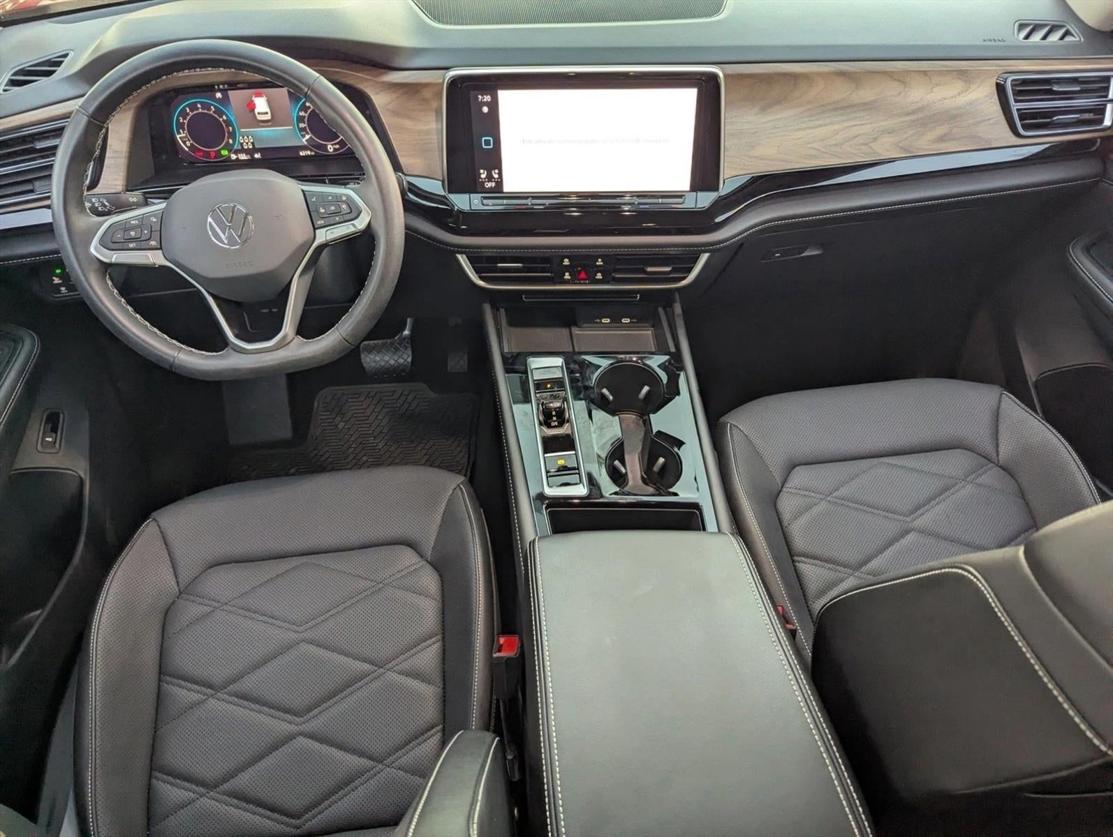 2024 Volkswagen Atlas 2.0T SE w/Technology FWD