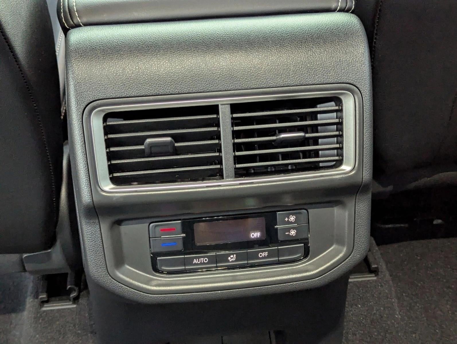 2024 Volkswagen Atlas 2.0T SE w/Technology FWD