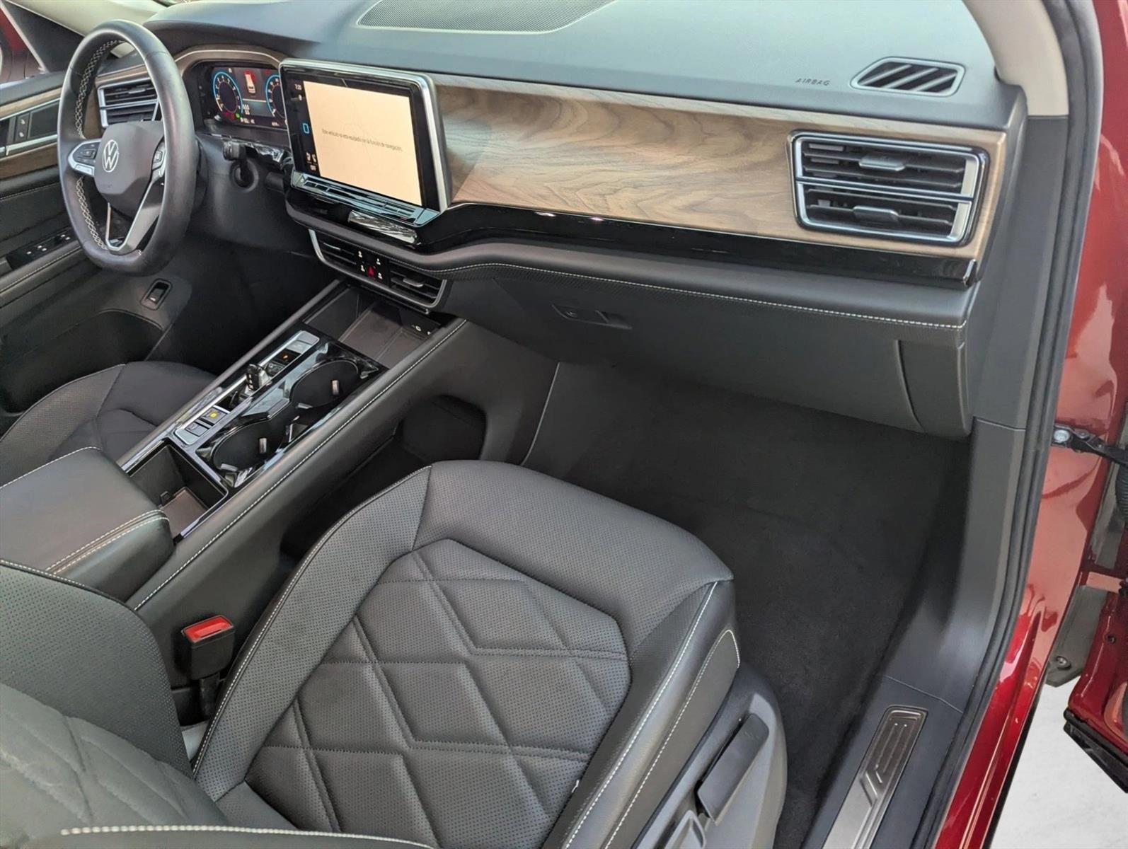 2024 Volkswagen Atlas 2.0T SE w/Technology FWD