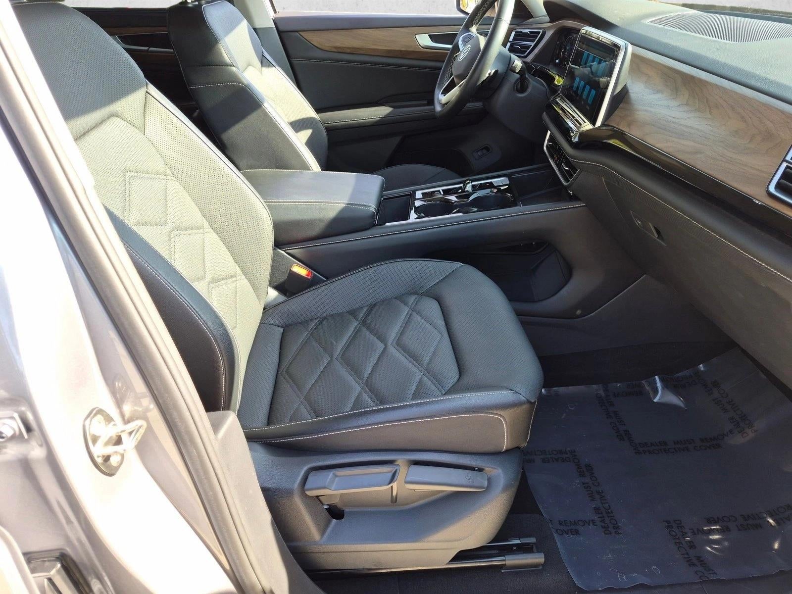 2024 Volkswagen Atlas 2.0T SE w/Technology FWD