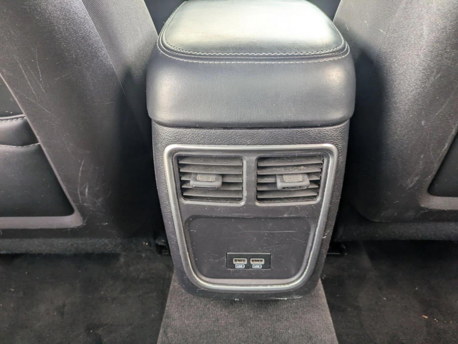 2015 Dodge Charger 4dr Sdn SE RWD