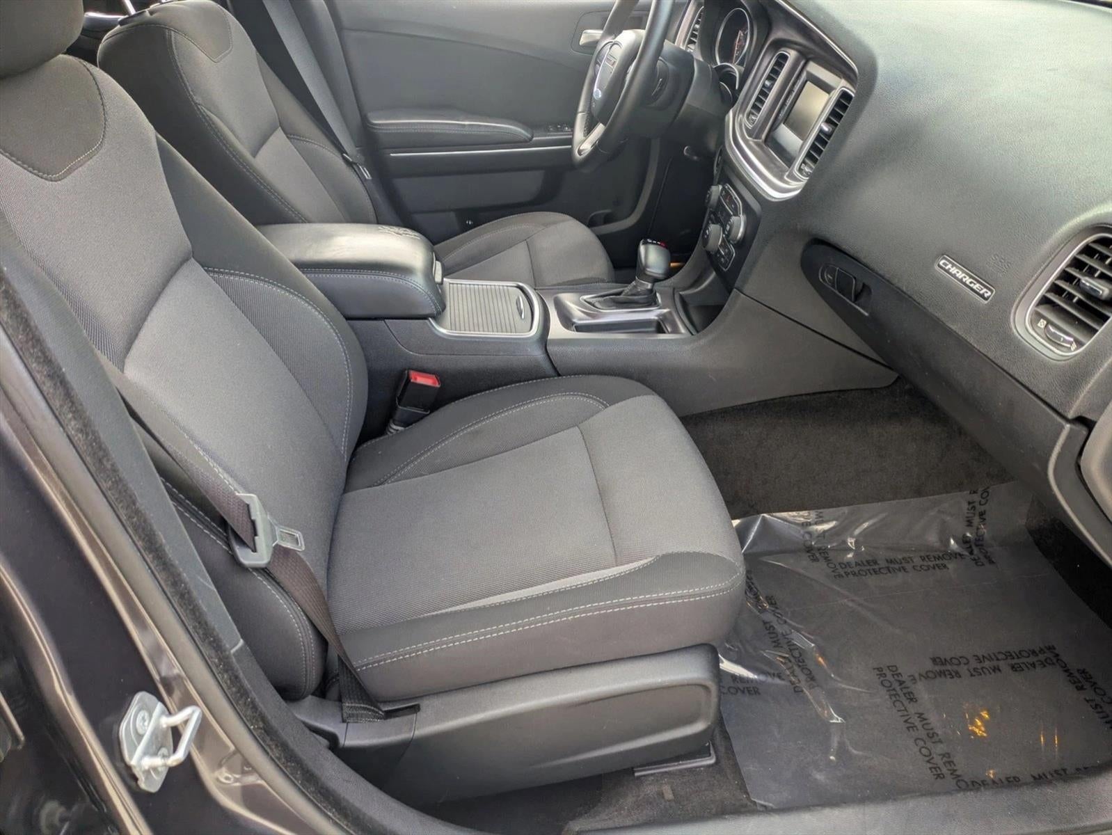 2015 Dodge Charger 4dr Sdn SE RWD