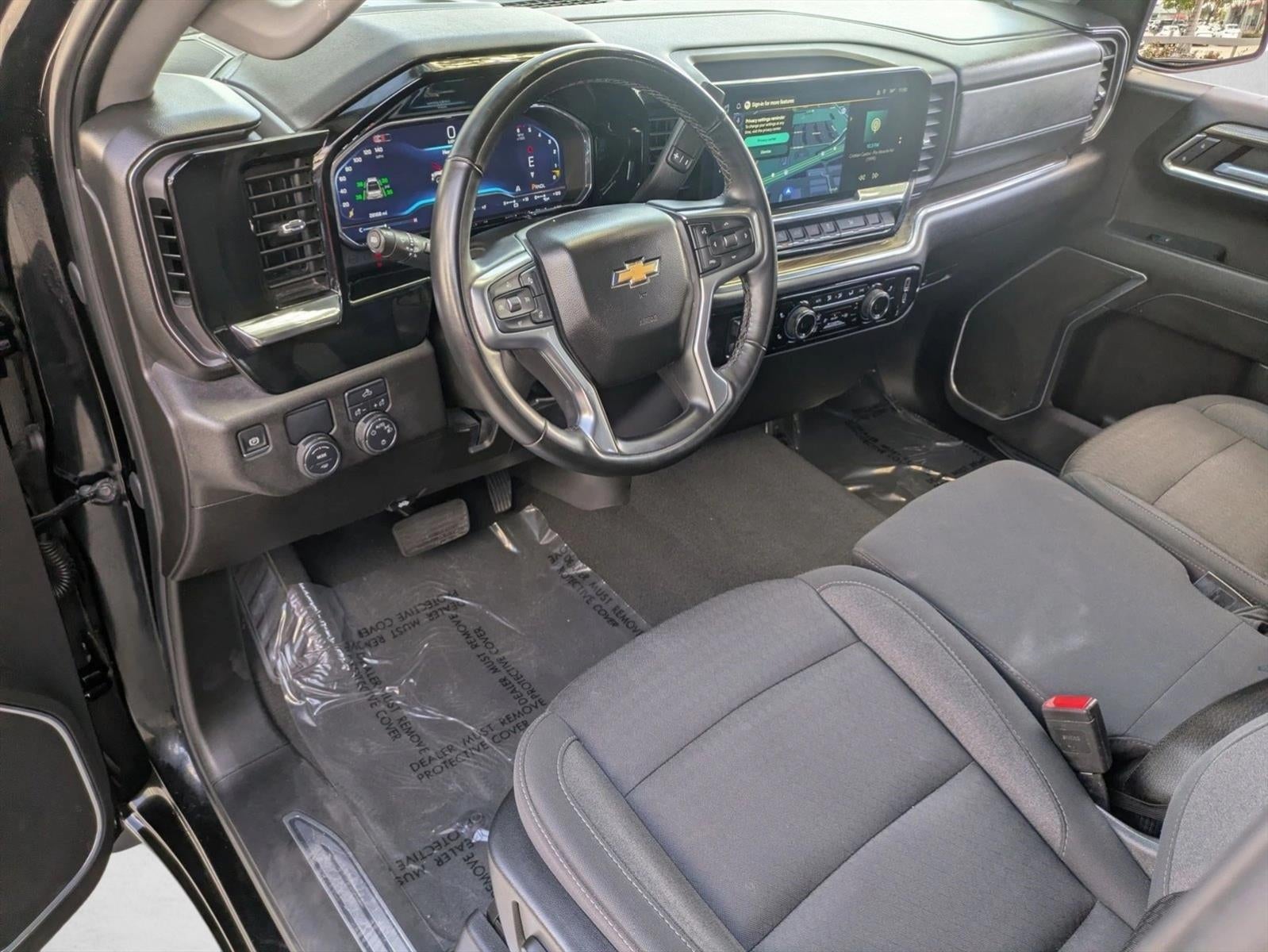 2025 Chevrolet Silverado 1500 Crew Cab Short Box 2-Wheel Drive LT