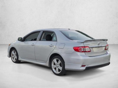 2013 Toyota Corolla 4dr Sdn Man S (Natl)