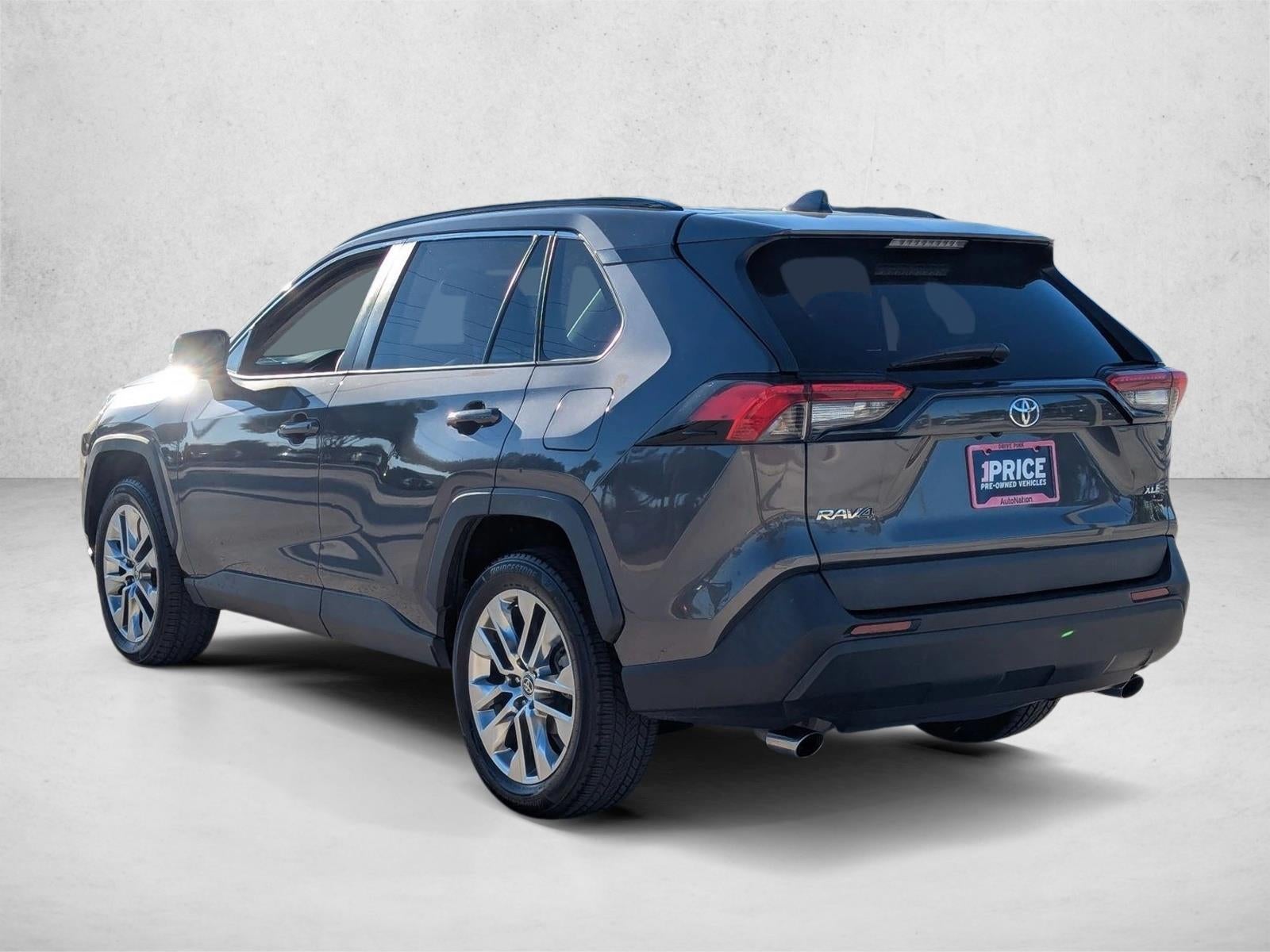 2021 Toyota RAV4 XLE Premium FWD (Natl)