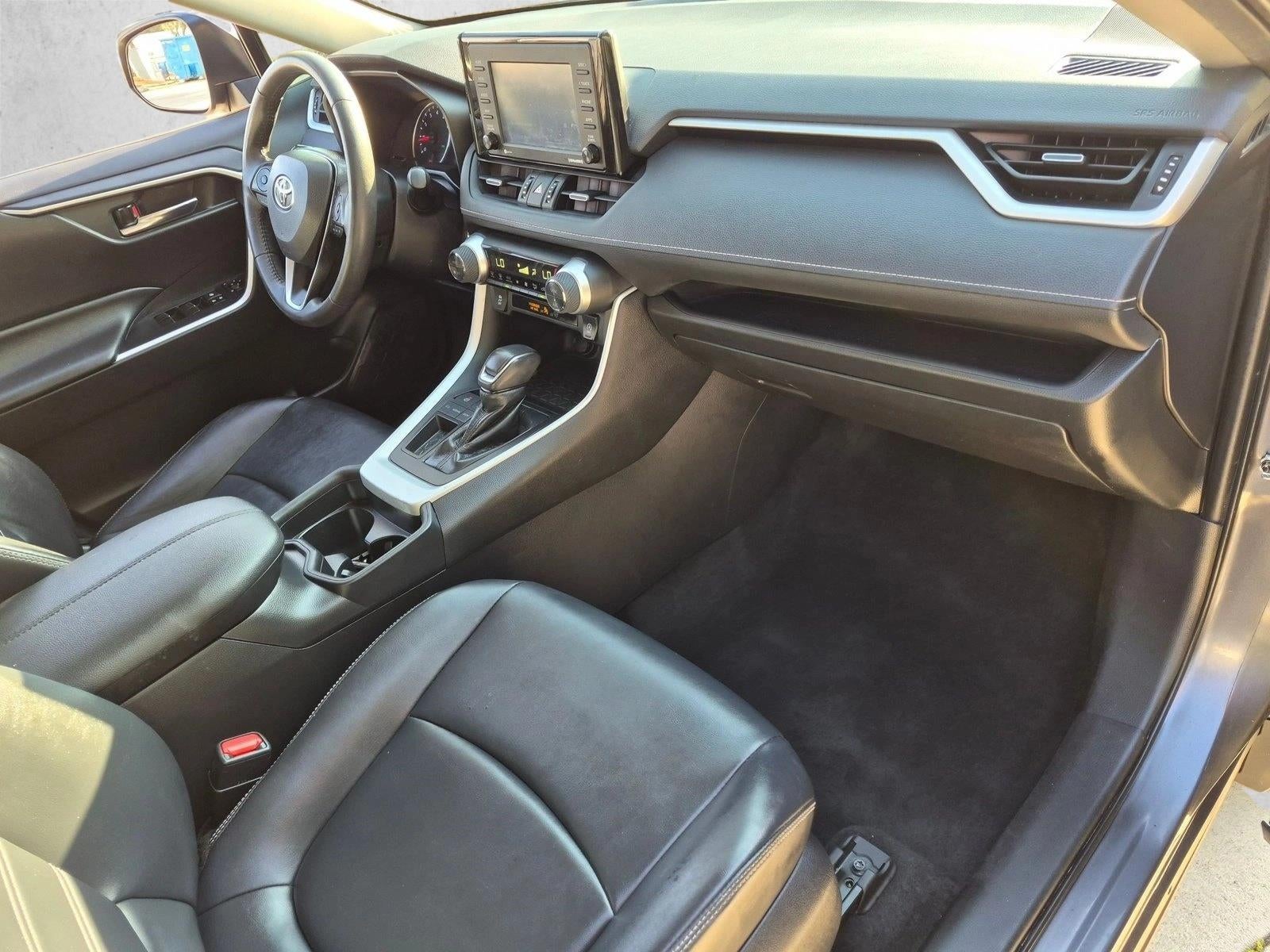 2020 Toyota RAV4 XLE Premium FWD (Natl)
