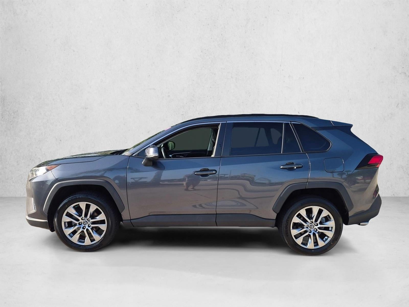 2020 Toyota RAV4 XLE Premium FWD (Natl)