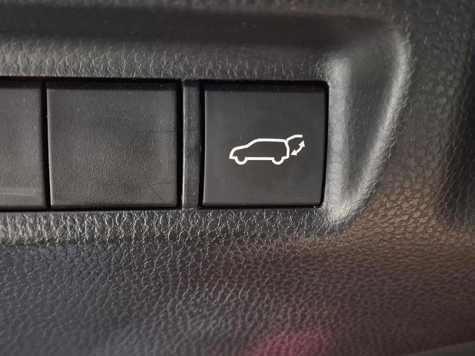 2021 Toyota RAV4 XLE Premium FWD (Natl)