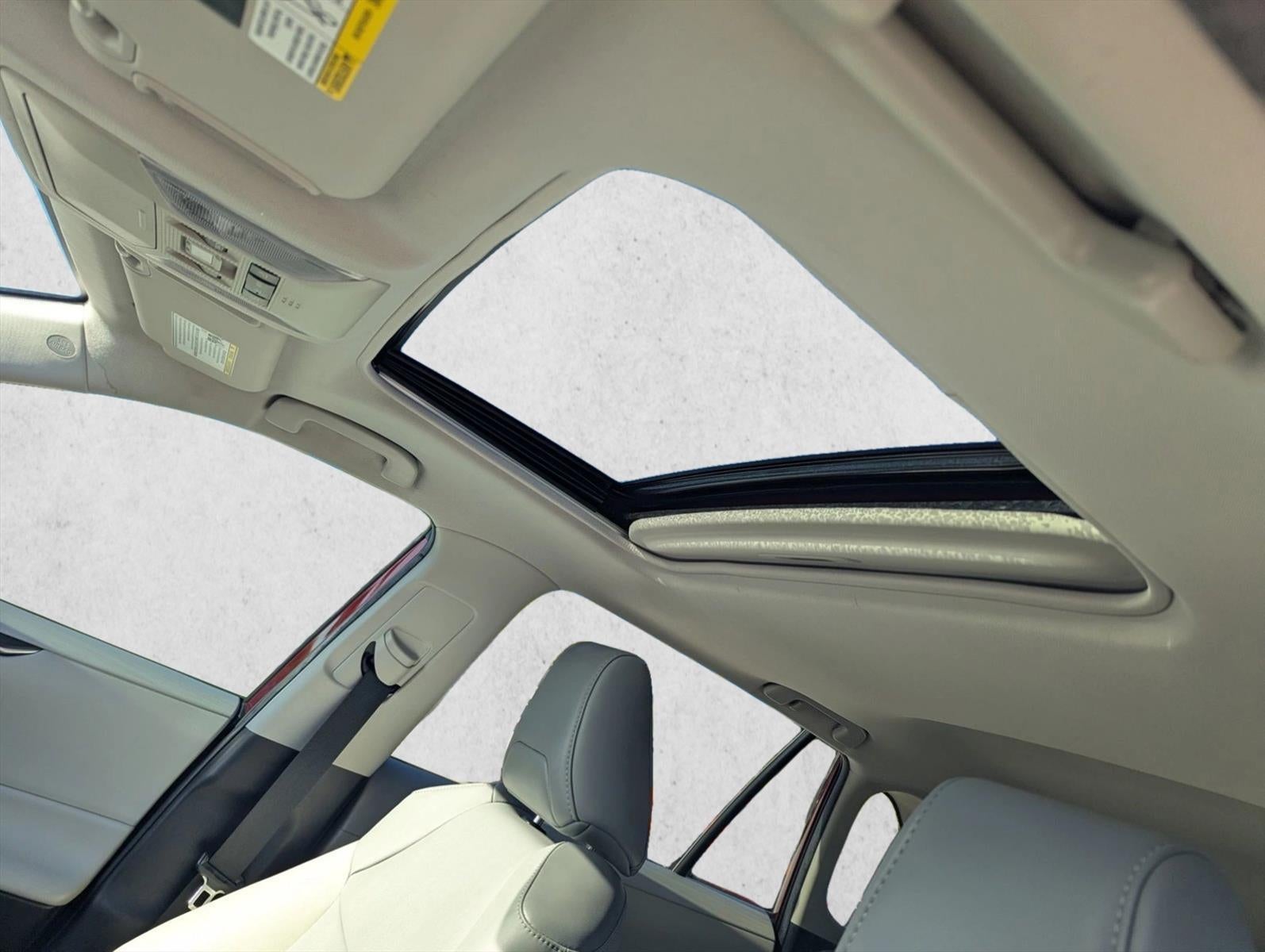 2020 Toyota RAV4 XLE Premium FWD (Natl)