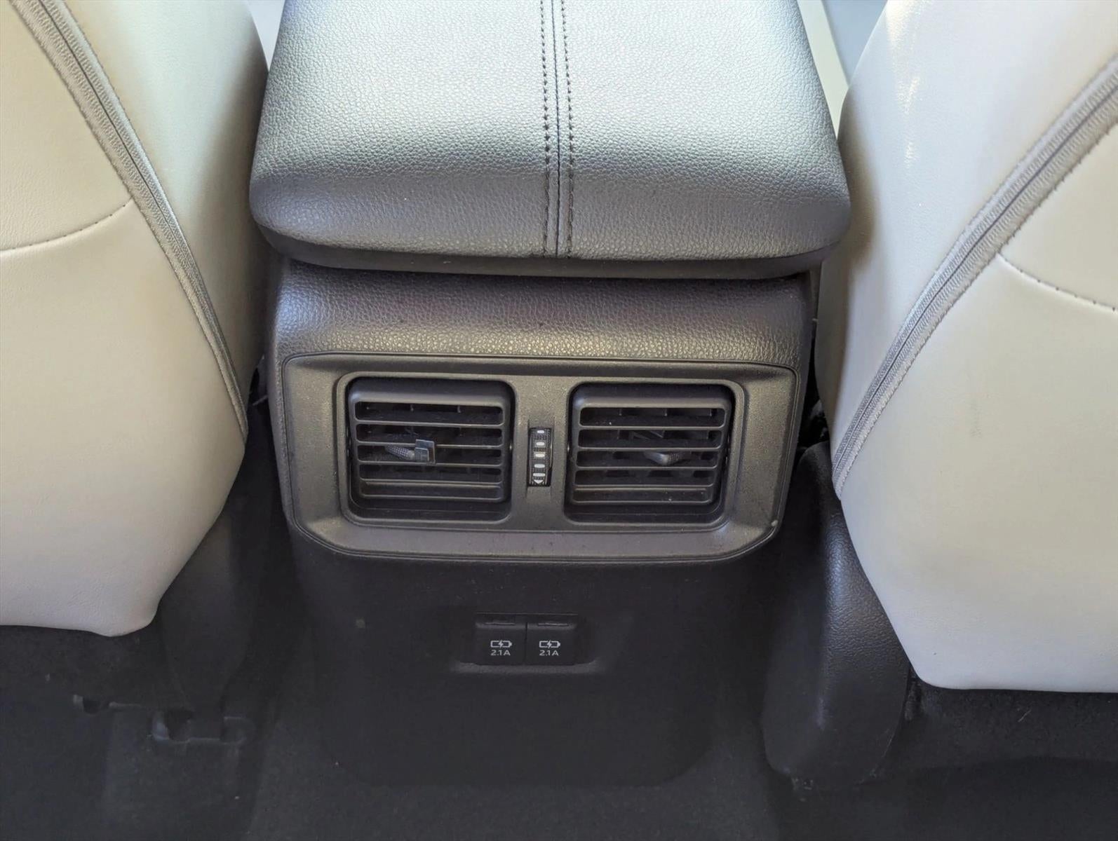 2020 Toyota RAV4 XLE Premium FWD (Natl)