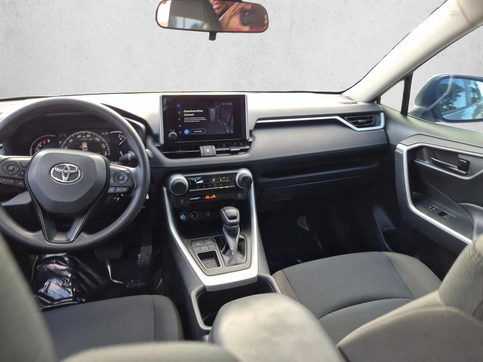 2024 Toyota RAV4 LE FWD (GS)