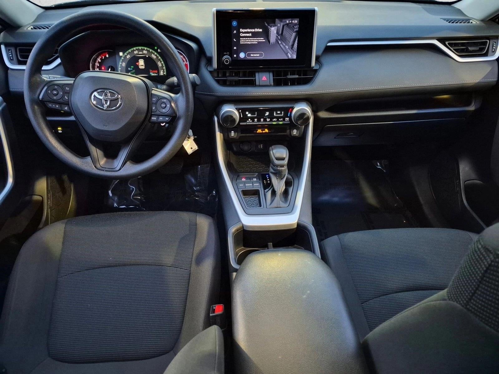 2025 Toyota RAV4 LE FWD (GS)