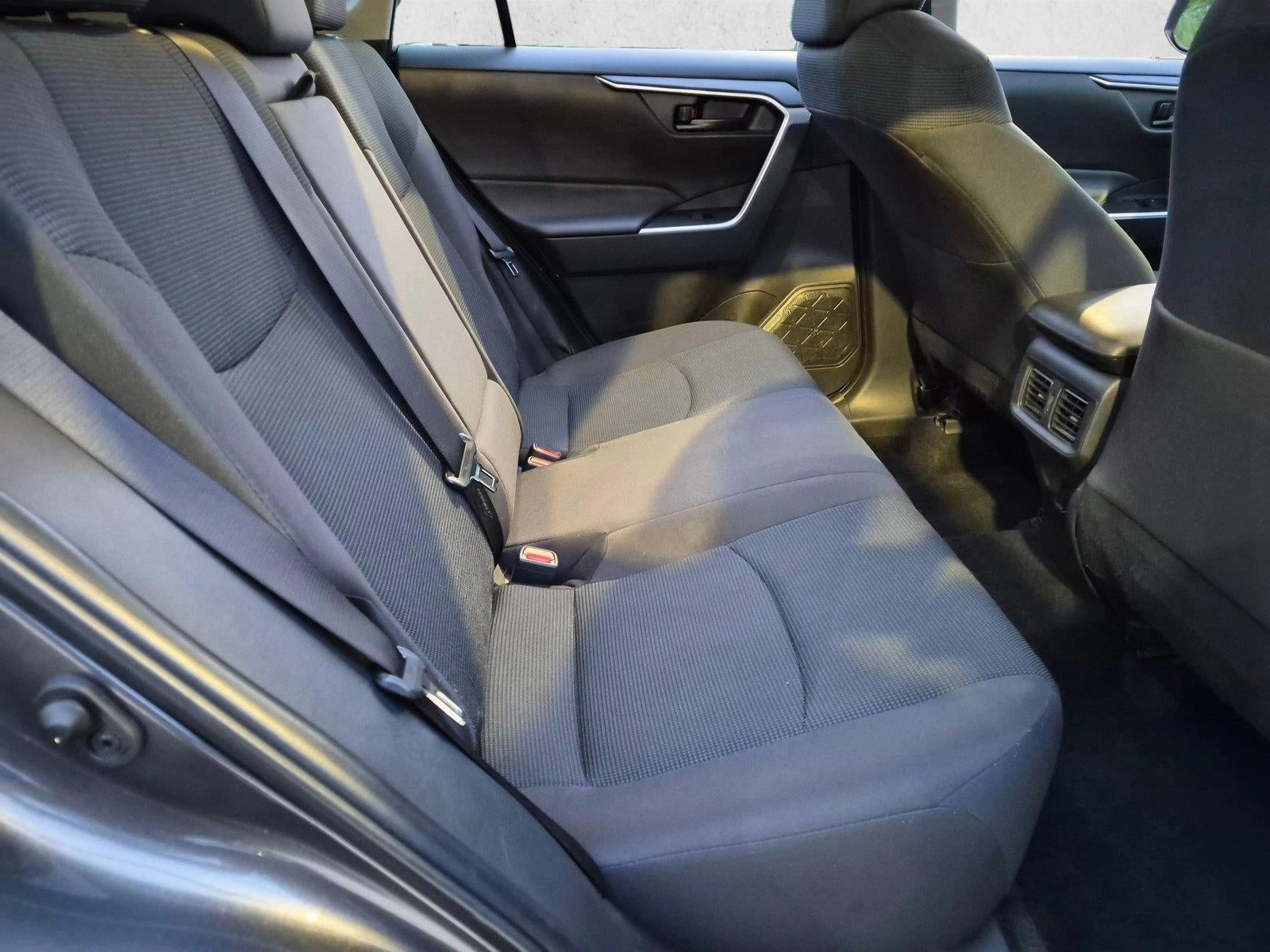 2025 Toyota RAV4 LE FWD (GS)