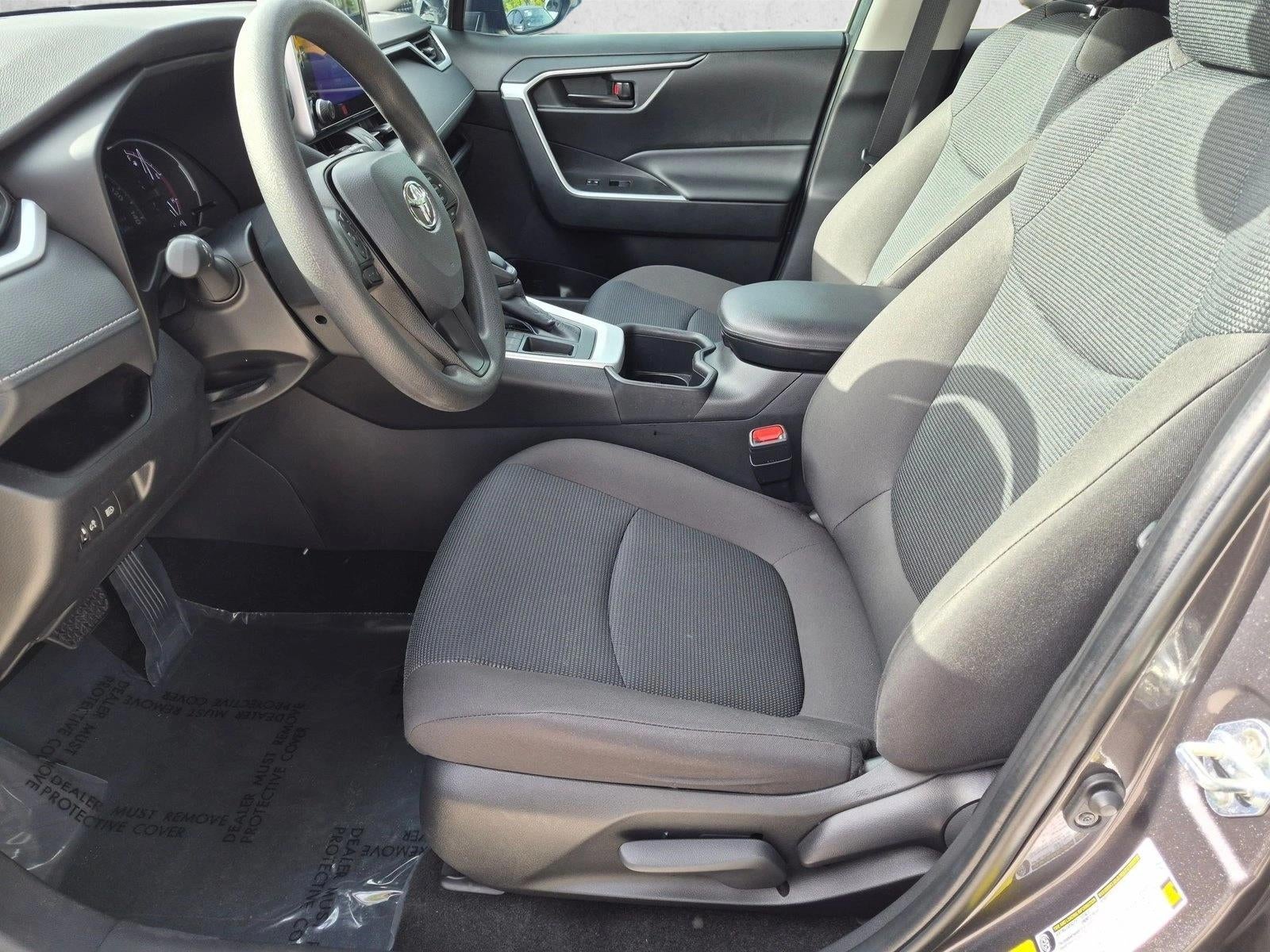 2024 Toyota RAV4 LE FWD (GS)
