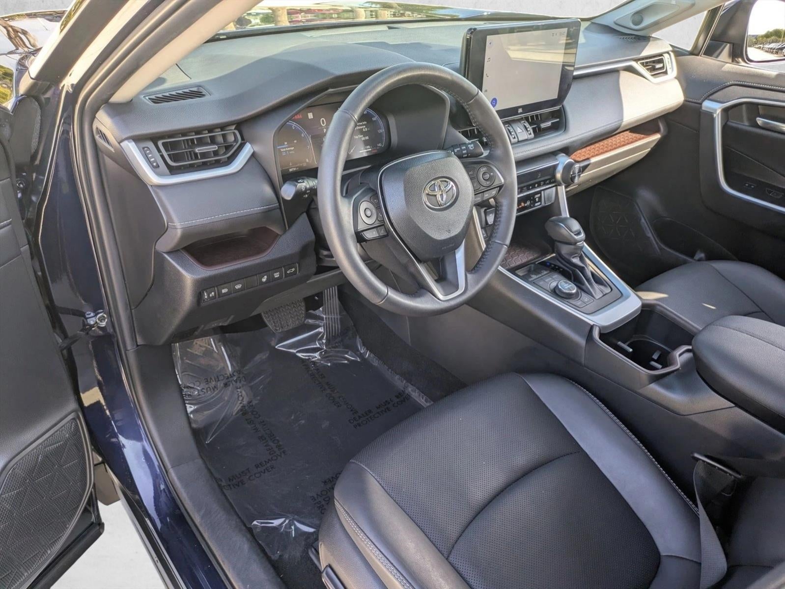 2023 Toyota RAV4 Limited AWD (GS)