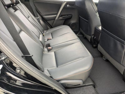 2017 Toyota RAV4 SE FWD (Natl)