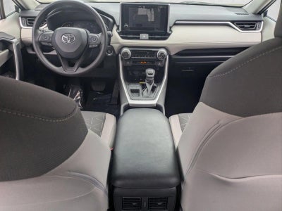 2025 Toyota RAV4 XLE FWD (GS)