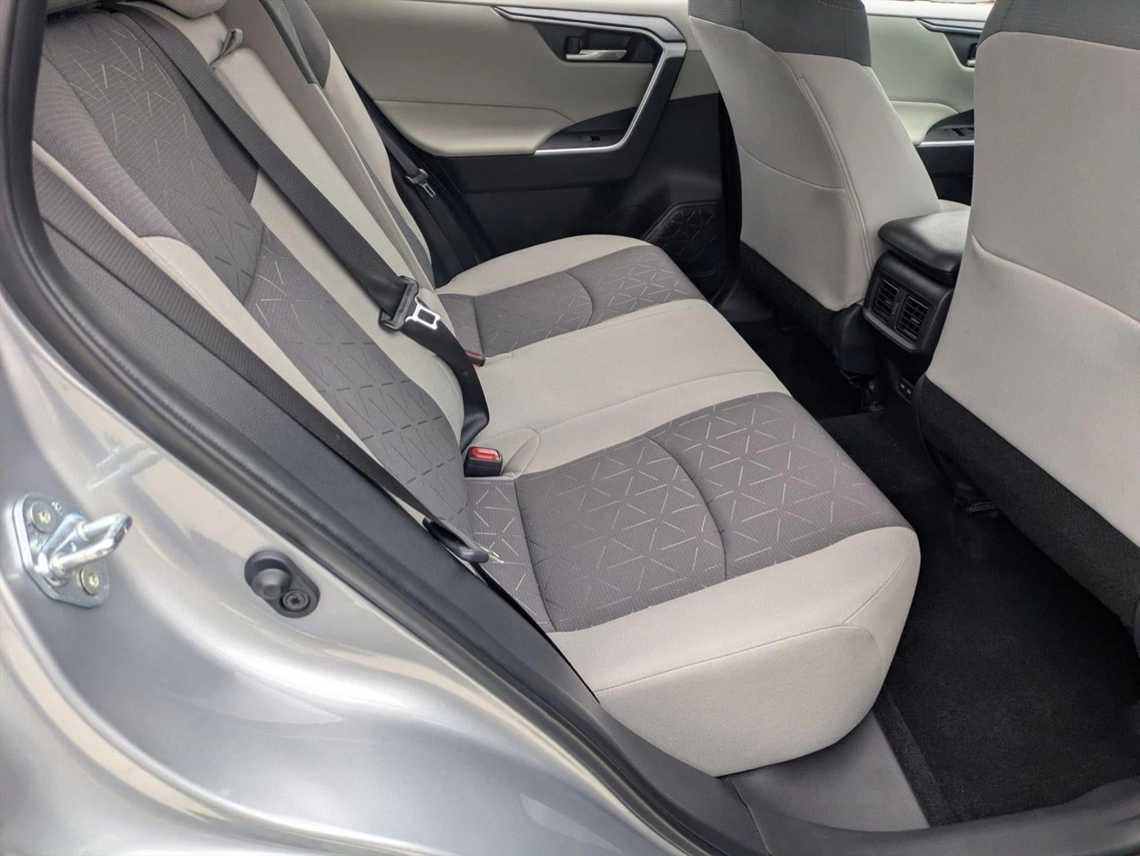 2025 Toyota RAV4 XLE FWD (GS)