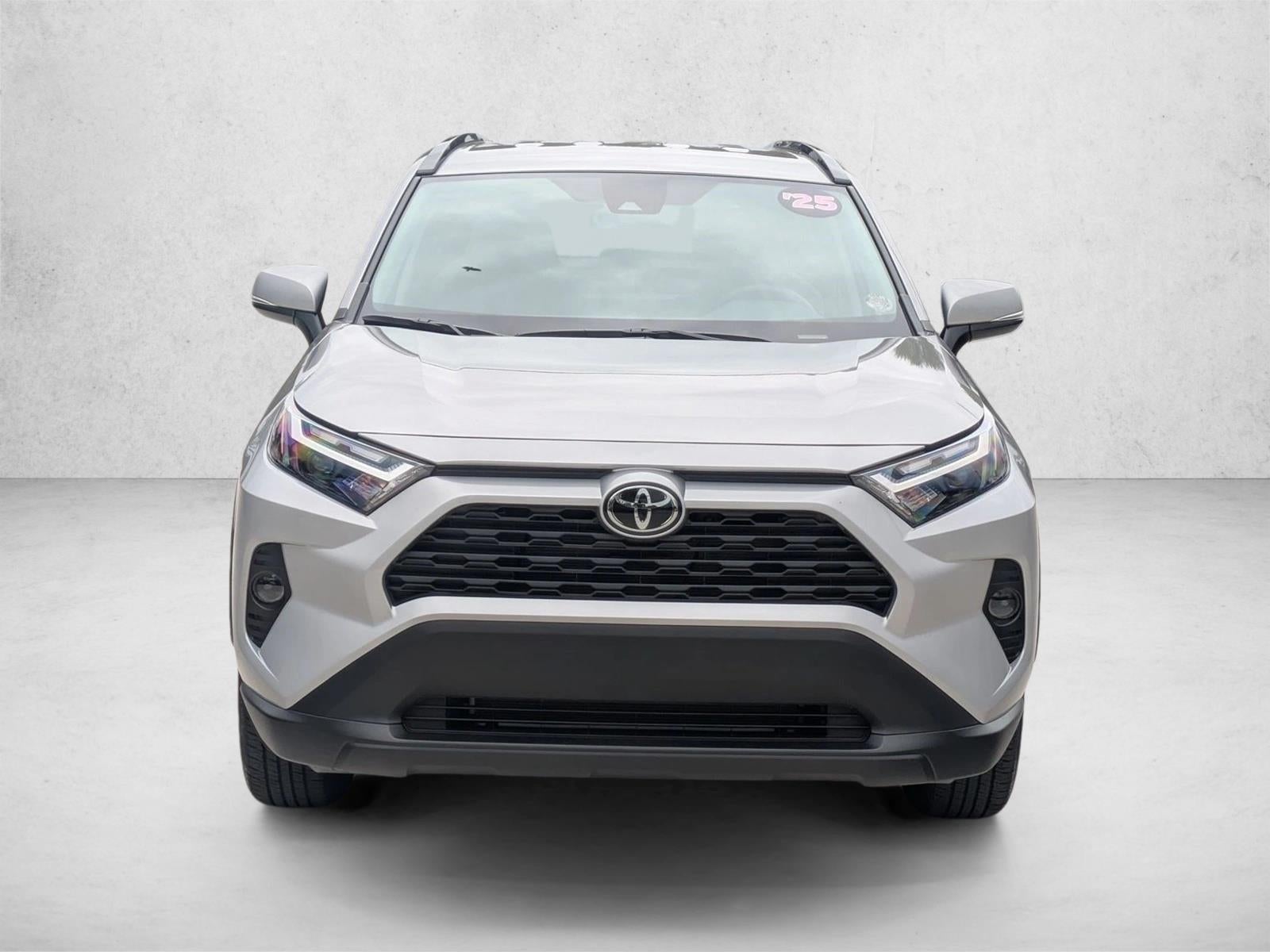 2025 Toyota RAV4 XLE FWD (GS)