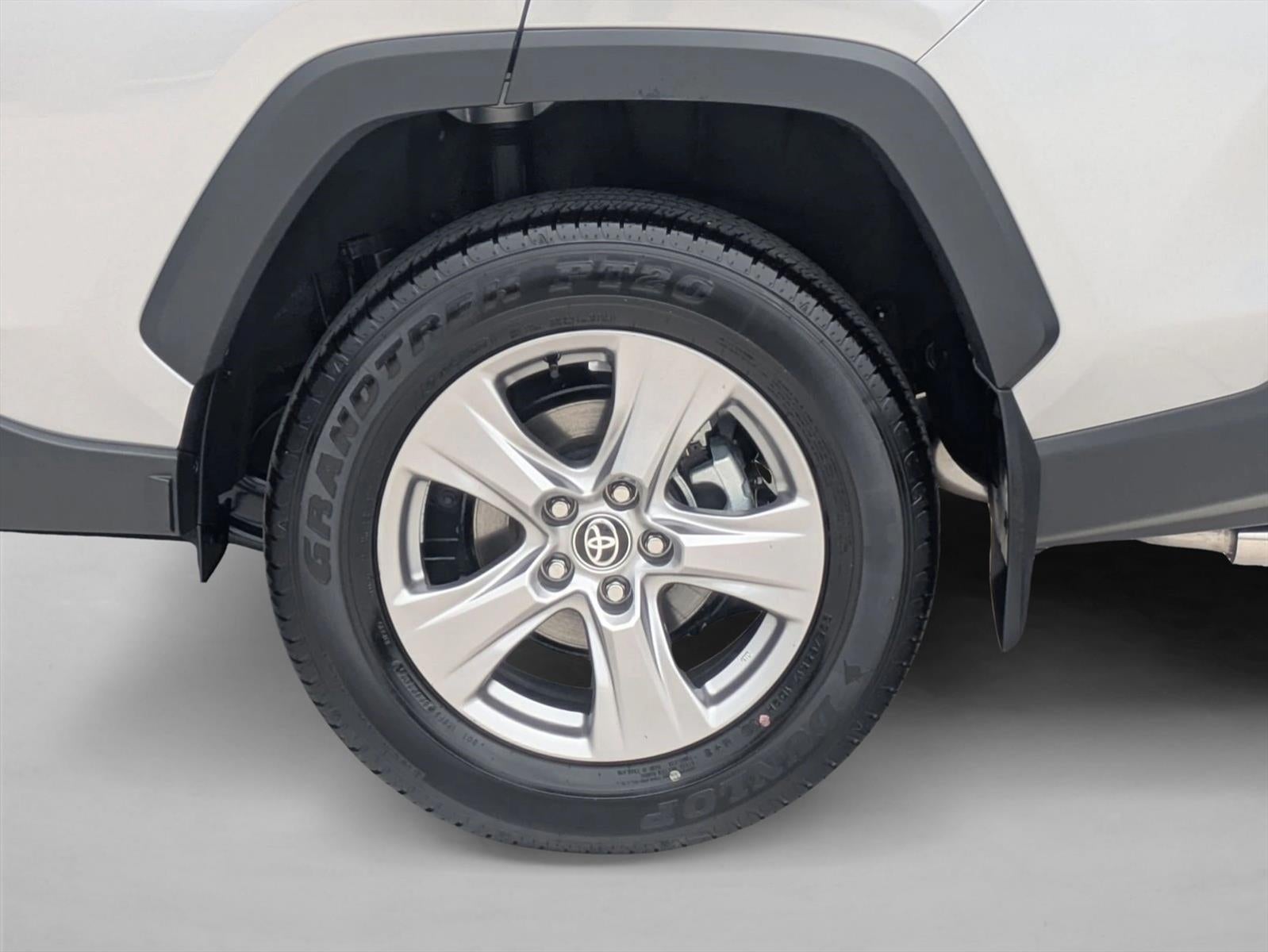 2025 Toyota RAV4 XLE FWD (GS)