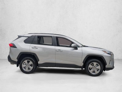 2025 Toyota RAV4 XLE FWD (GS)