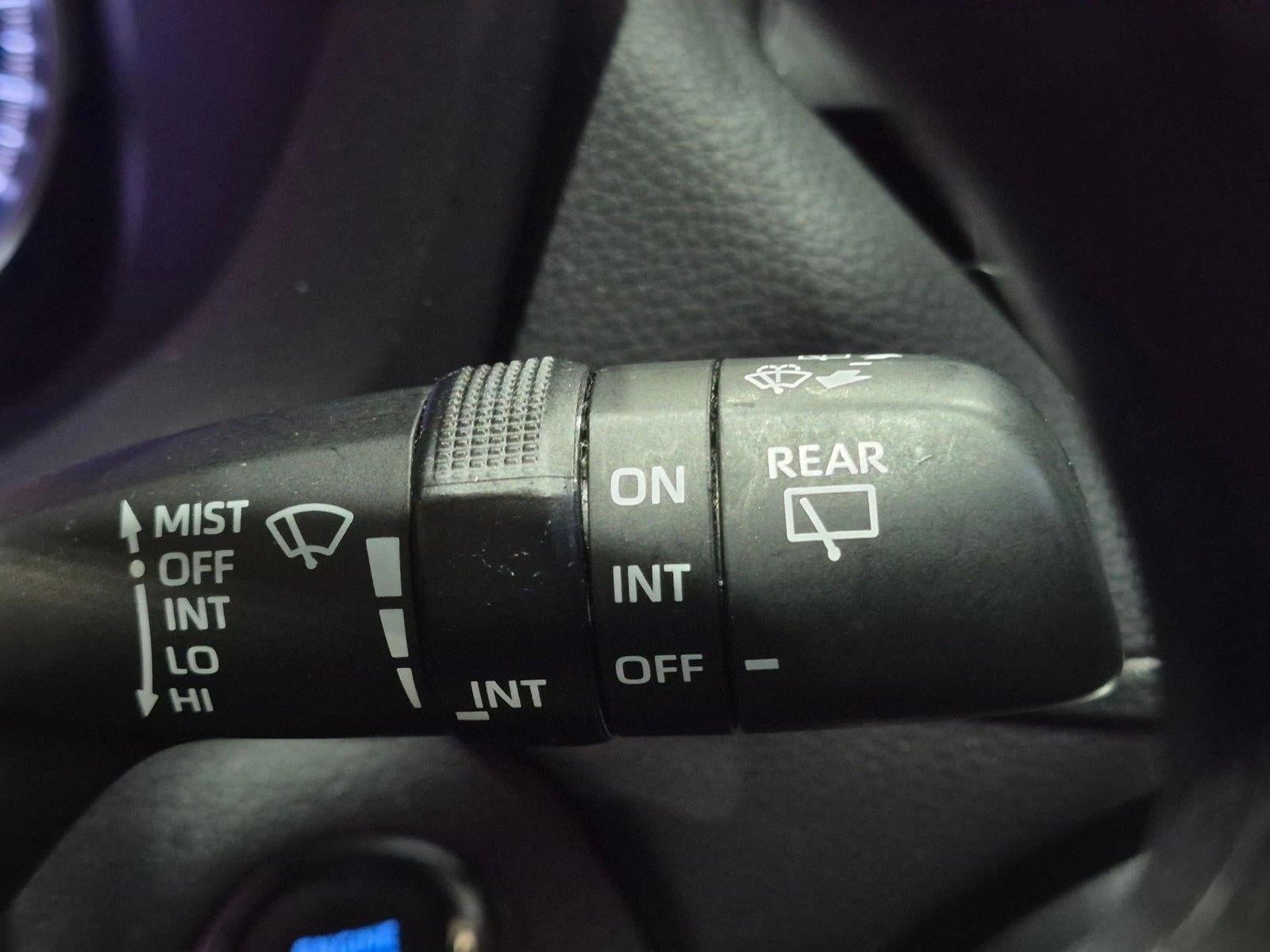 2021 Toyota RAV4 XLE FWD (GS)