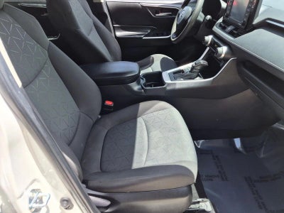 2022 Toyota RAV4 XLE FWD (GS)