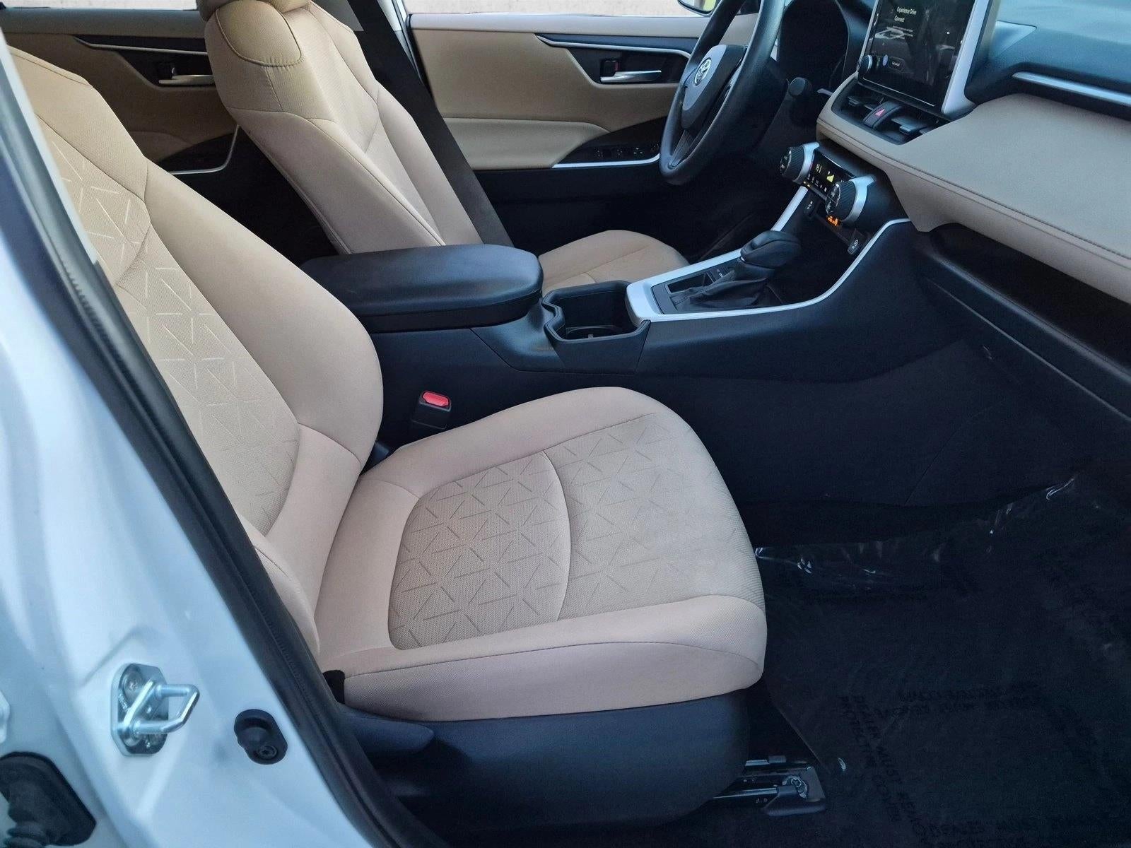 2025 Toyota RAV4 XLE FWD (Natl)