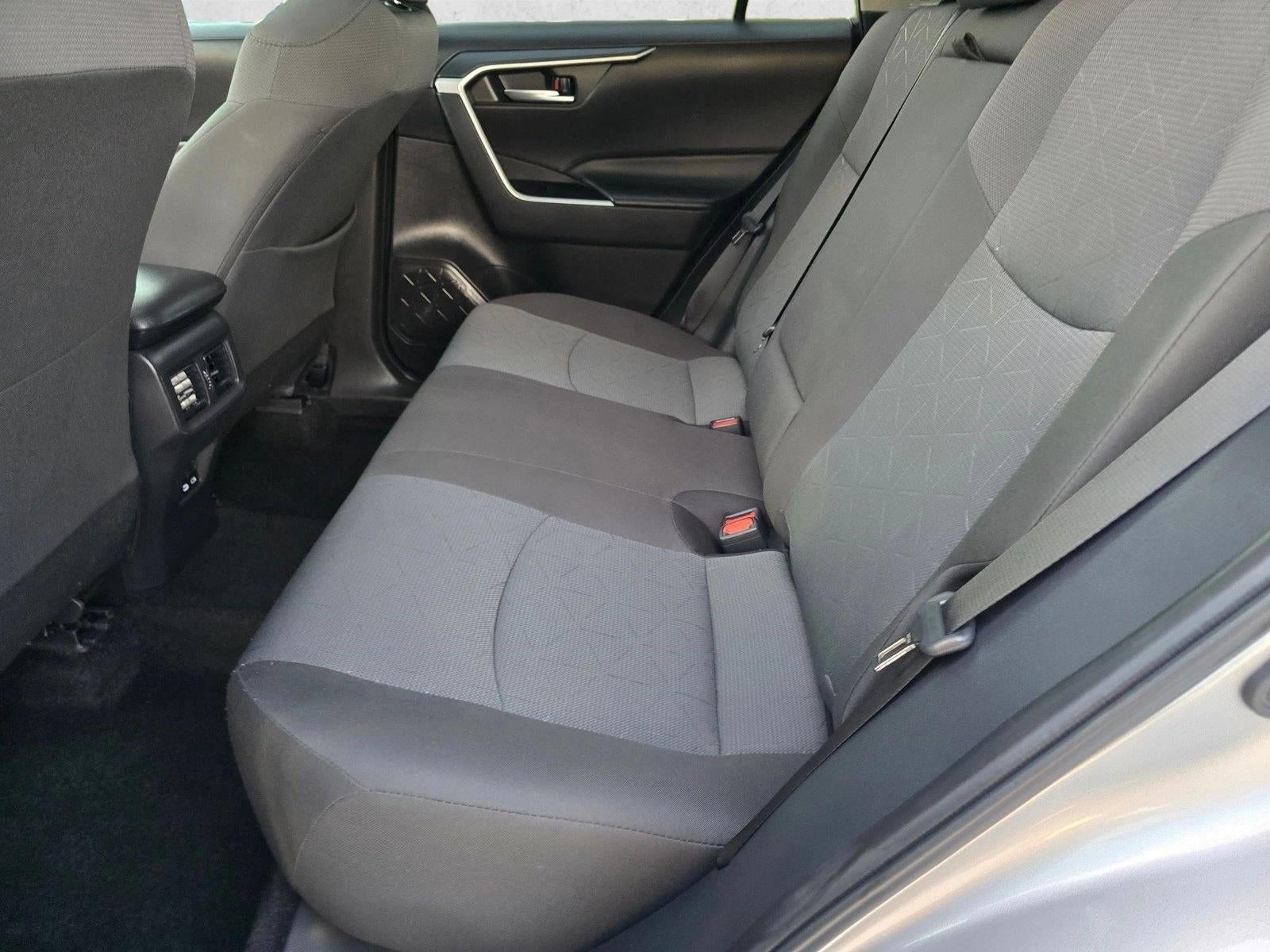 2025 Toyota RAV4 XLE FWD (Natl)