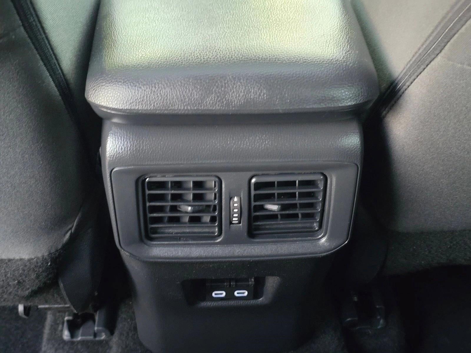 2025 Toyota RAV4 XLE FWD (Natl)