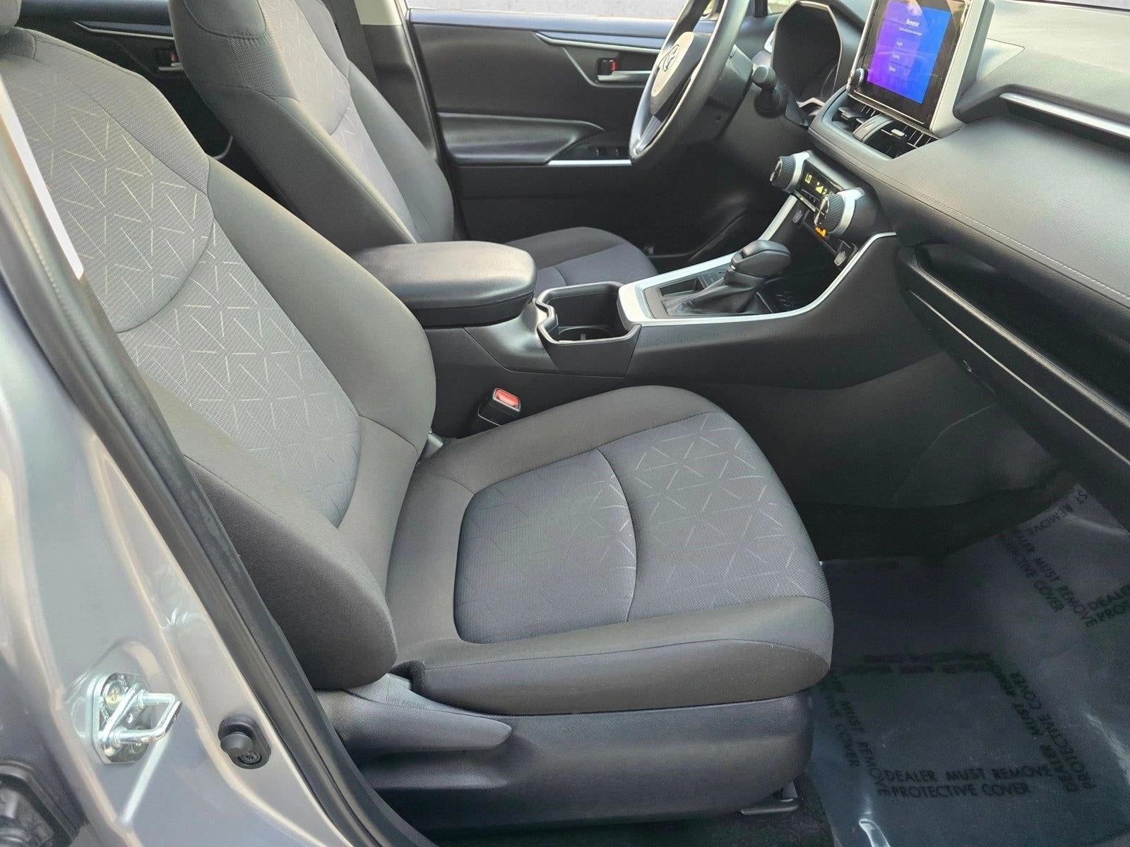 2025 Toyota RAV4 XLE FWD (Natl)