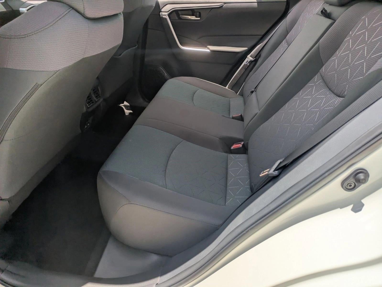 2025 Toyota RAV4 XLE FWD (GS)