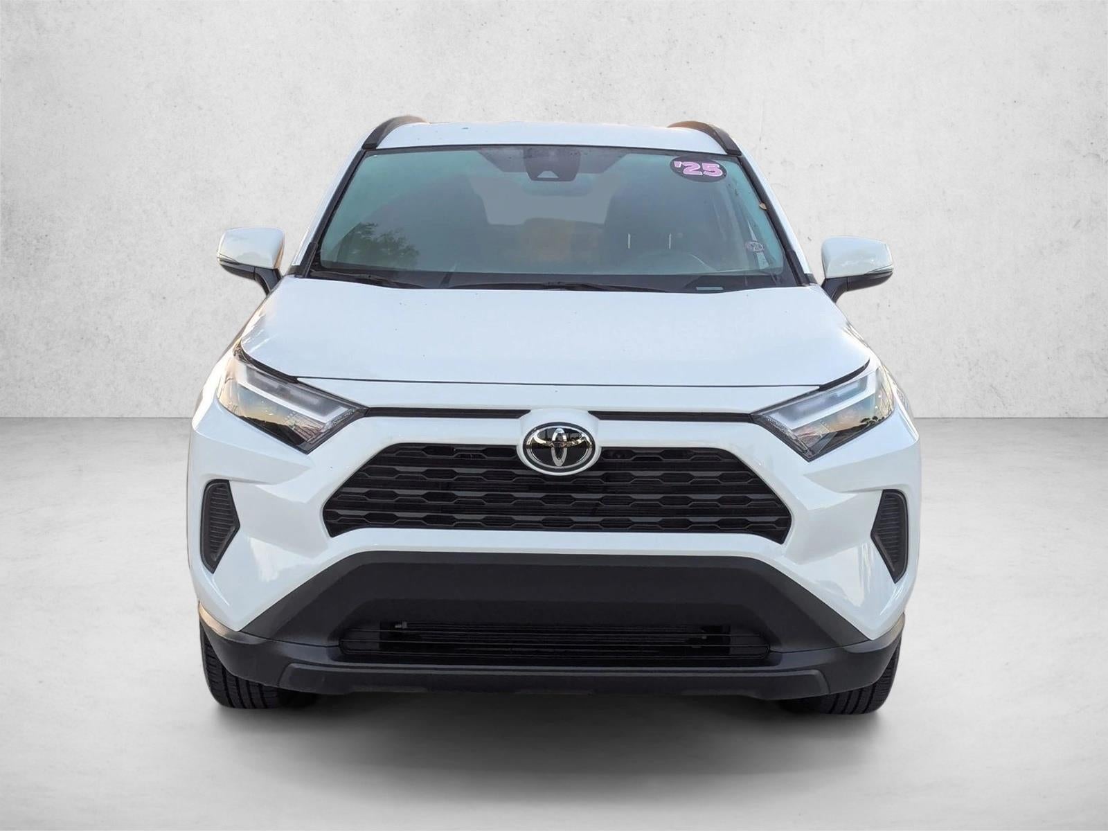 2025 Toyota RAV4 XLE FWD (GS)